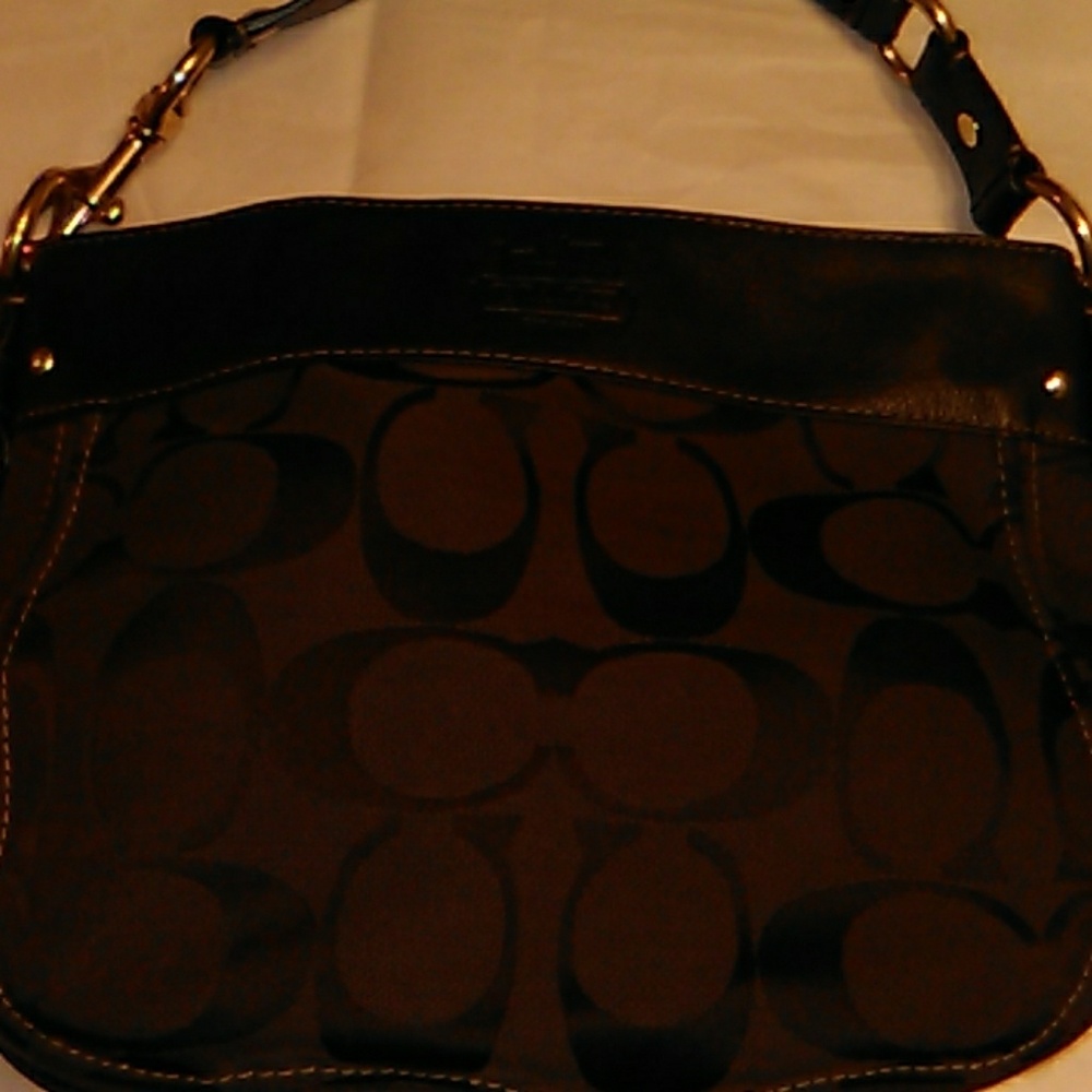 Coach Zoe Signature Jacquard & Leather shoulder